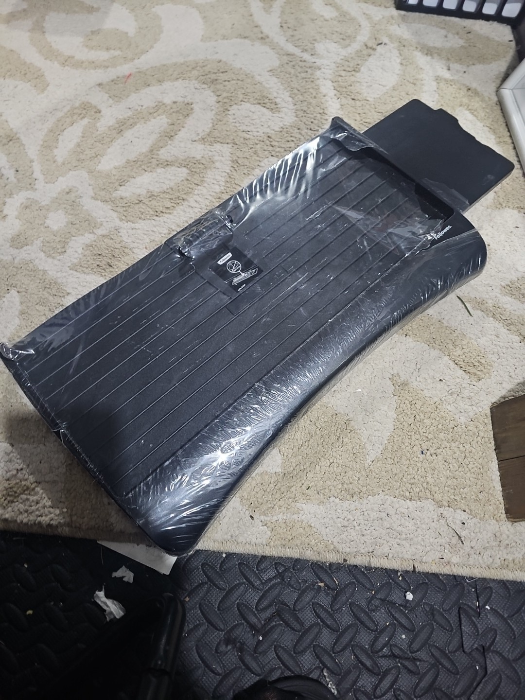 Fellowes Mounting Adjustable Keyboard Tray