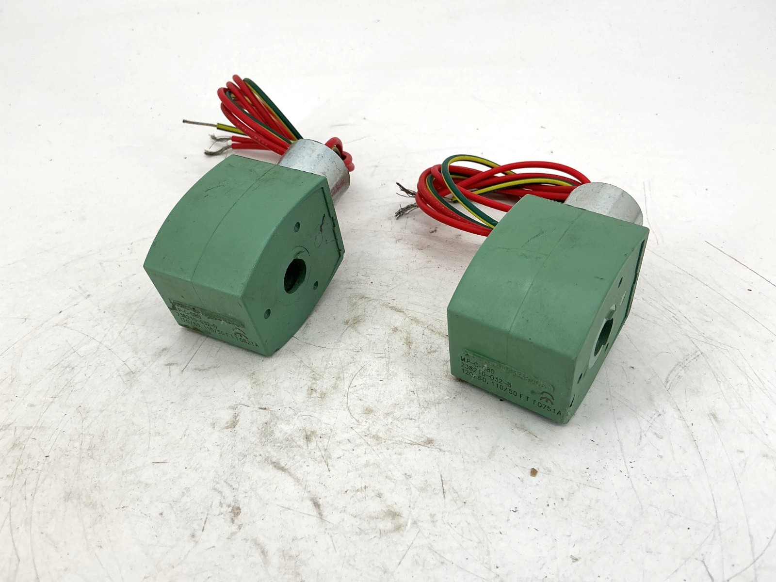 Lot of 2 New ASCO 238210-032-D Valve Coil 3-Wire 110/120VAC 50/60HZ MP-C-080