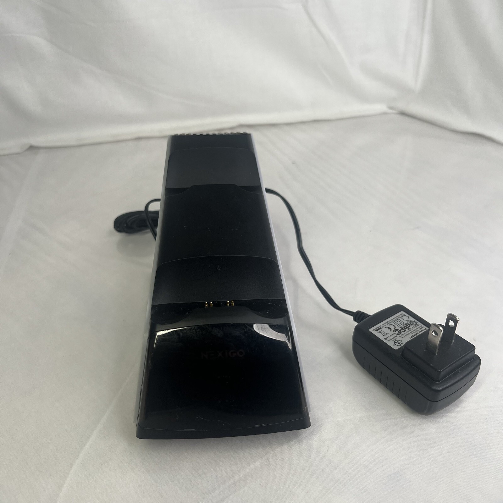 Dual Charging Standing For P5 Controllers NXG-P5102