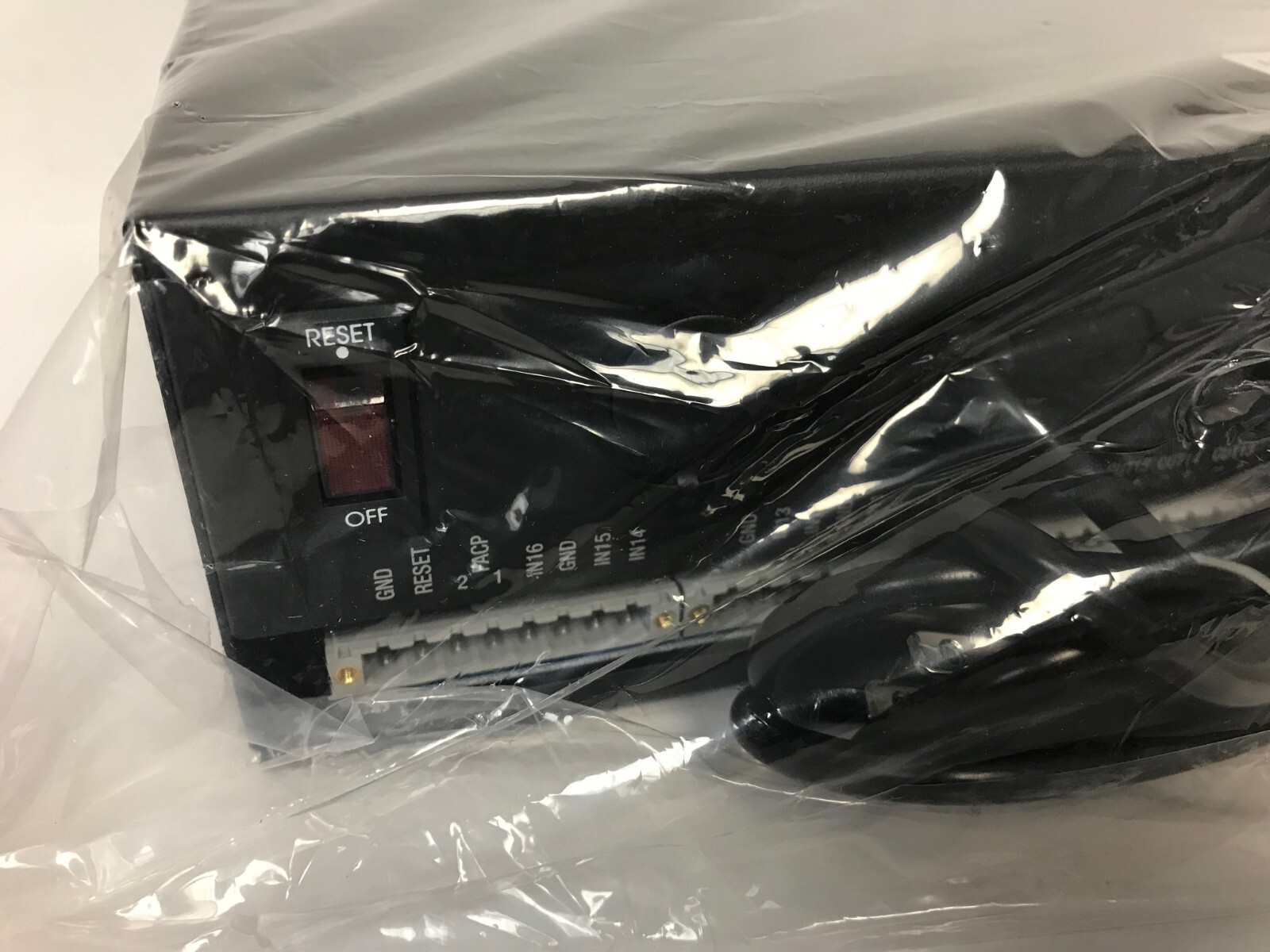 ALTRONIX MAXIMAL3R REACK MOUNT ACCESS POWER CONTROLLER W/POWER SUPPLY OPEN BOX