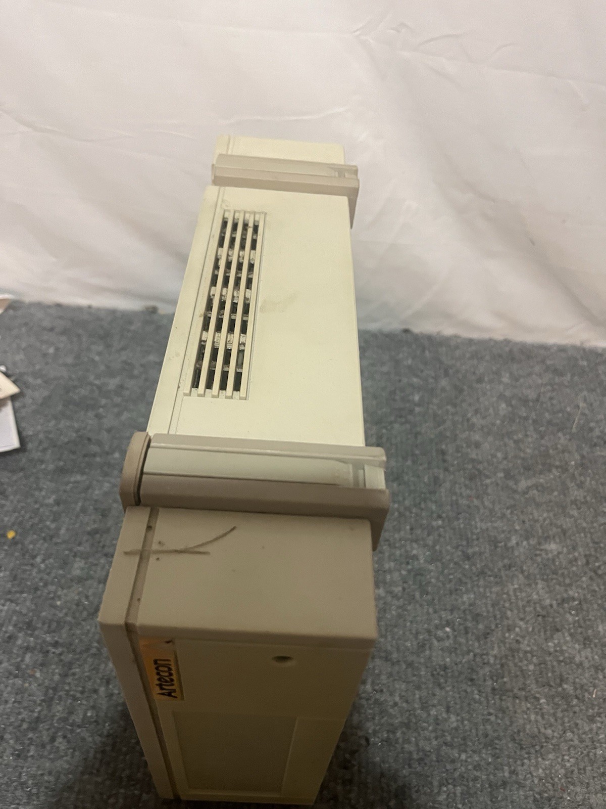 Artecon 120/240 Vac A3 HZ 50-60