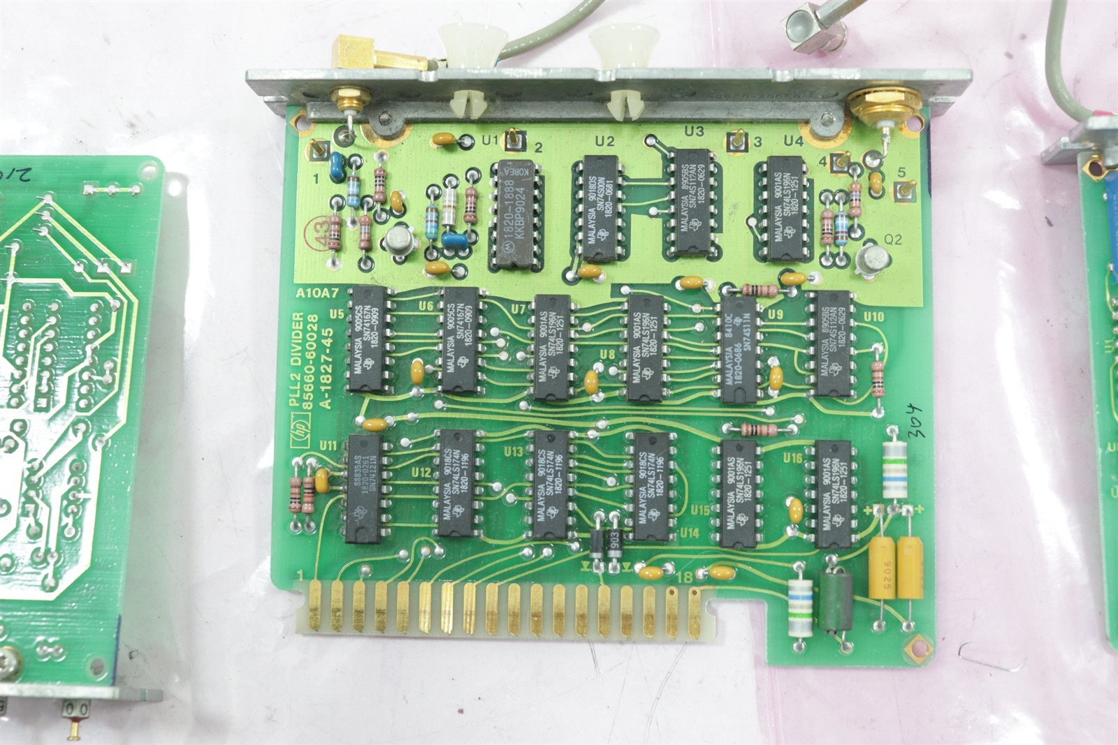 HP Agilent 8566B Spectrum Analyzer 100Hz-2.5GHz/2-22GHz Set Of Boards