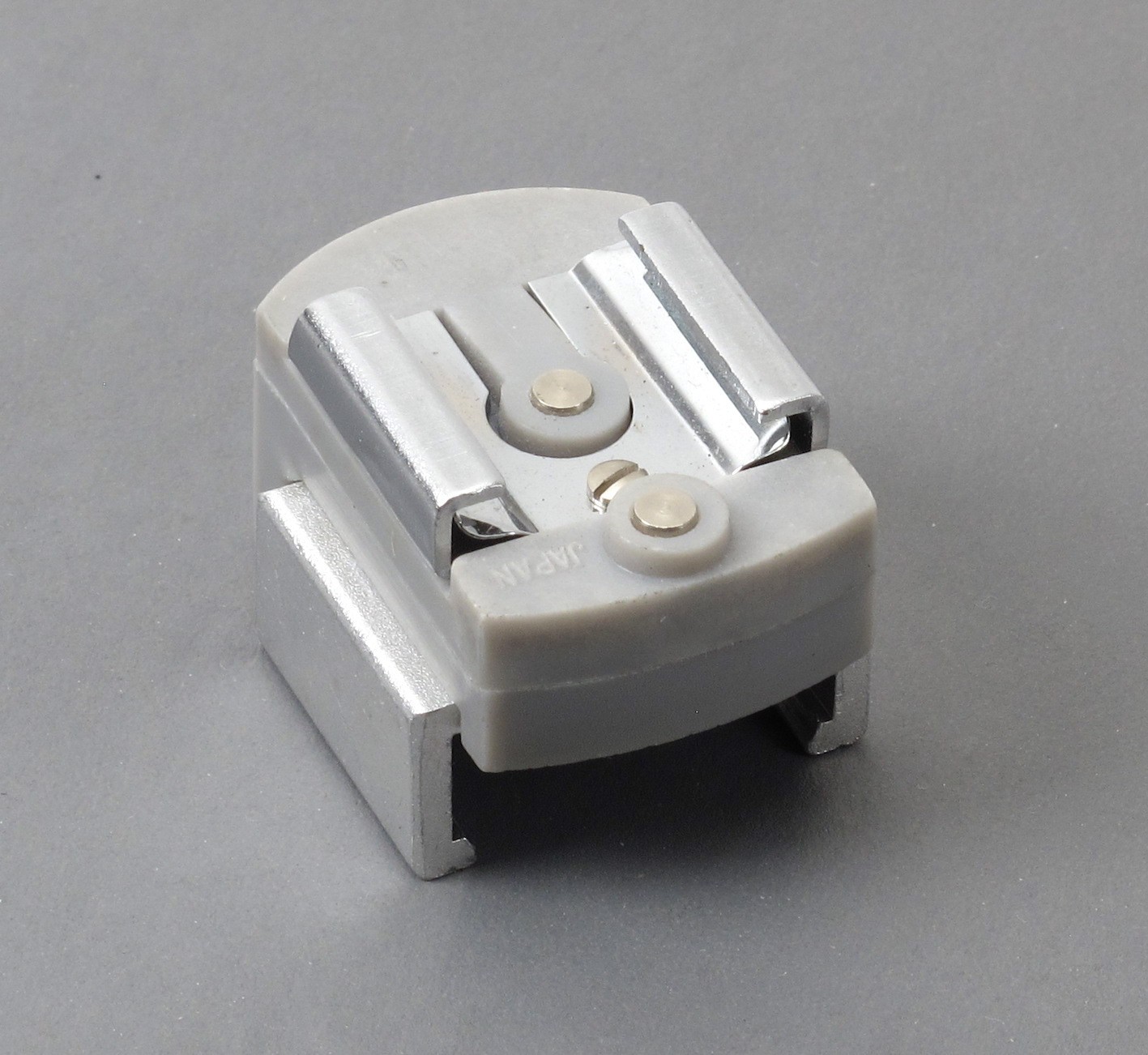 Genuine Nikon F2 Gray Flash Unit Hot Shoe Coupler Adapter F2 F2S F2A F2AS
