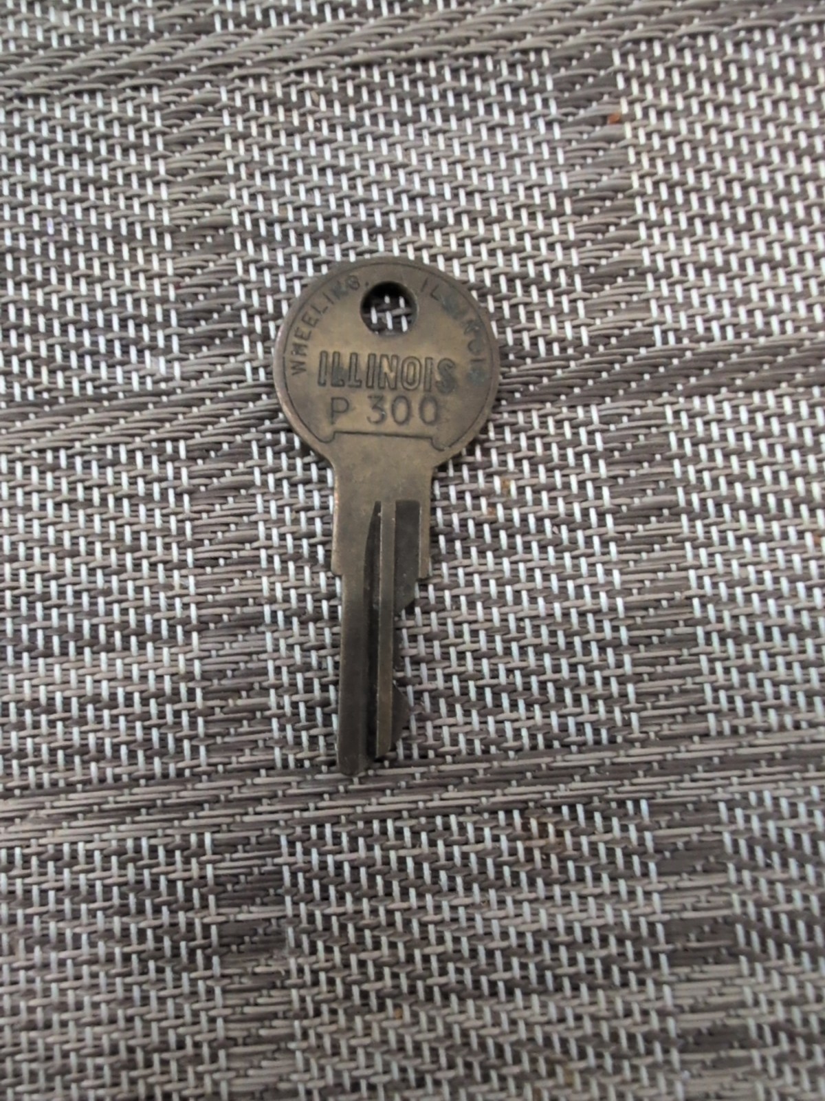 Illinois Lock Key P300