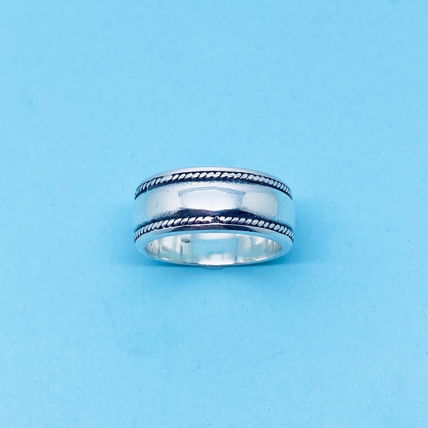 Genuine 925 Sterling Silver 8.5mm Wide Band Ring W/ Domed Centre And Roped Edge