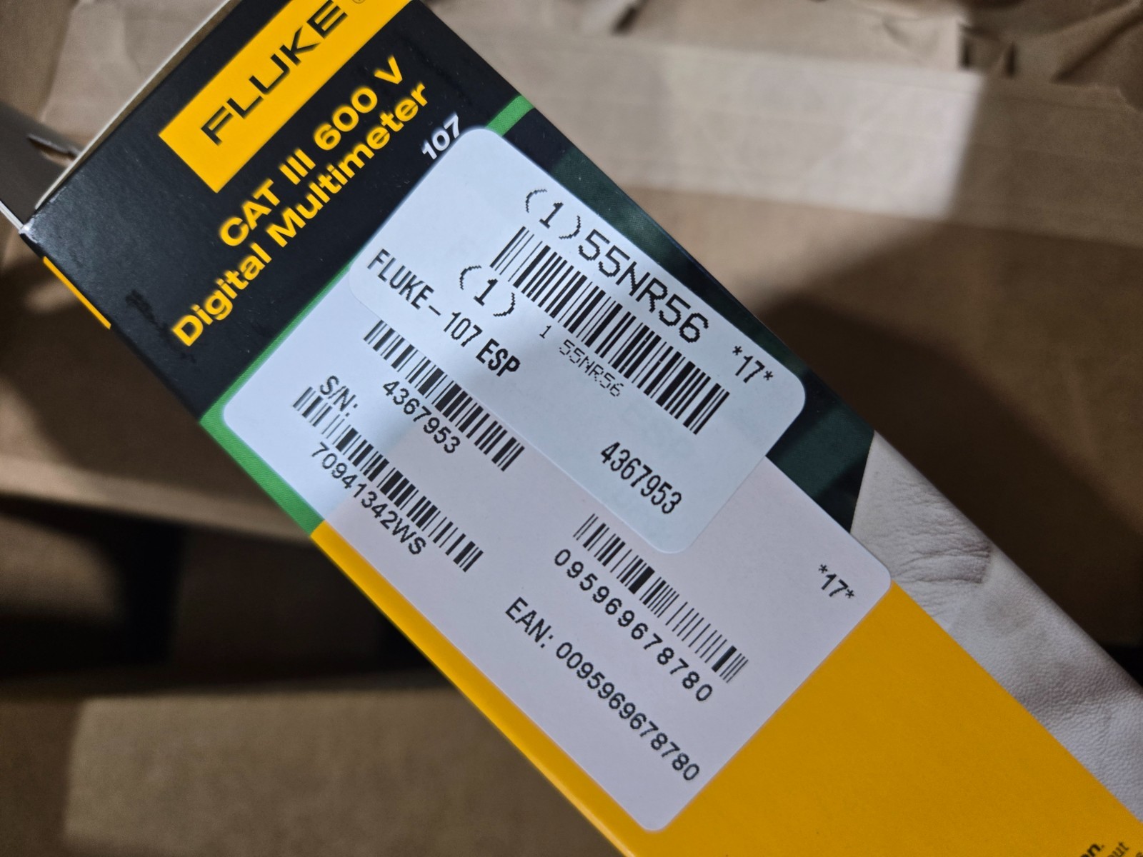 Fluke 107 AC DC Current Handheld Digital Multimeter
