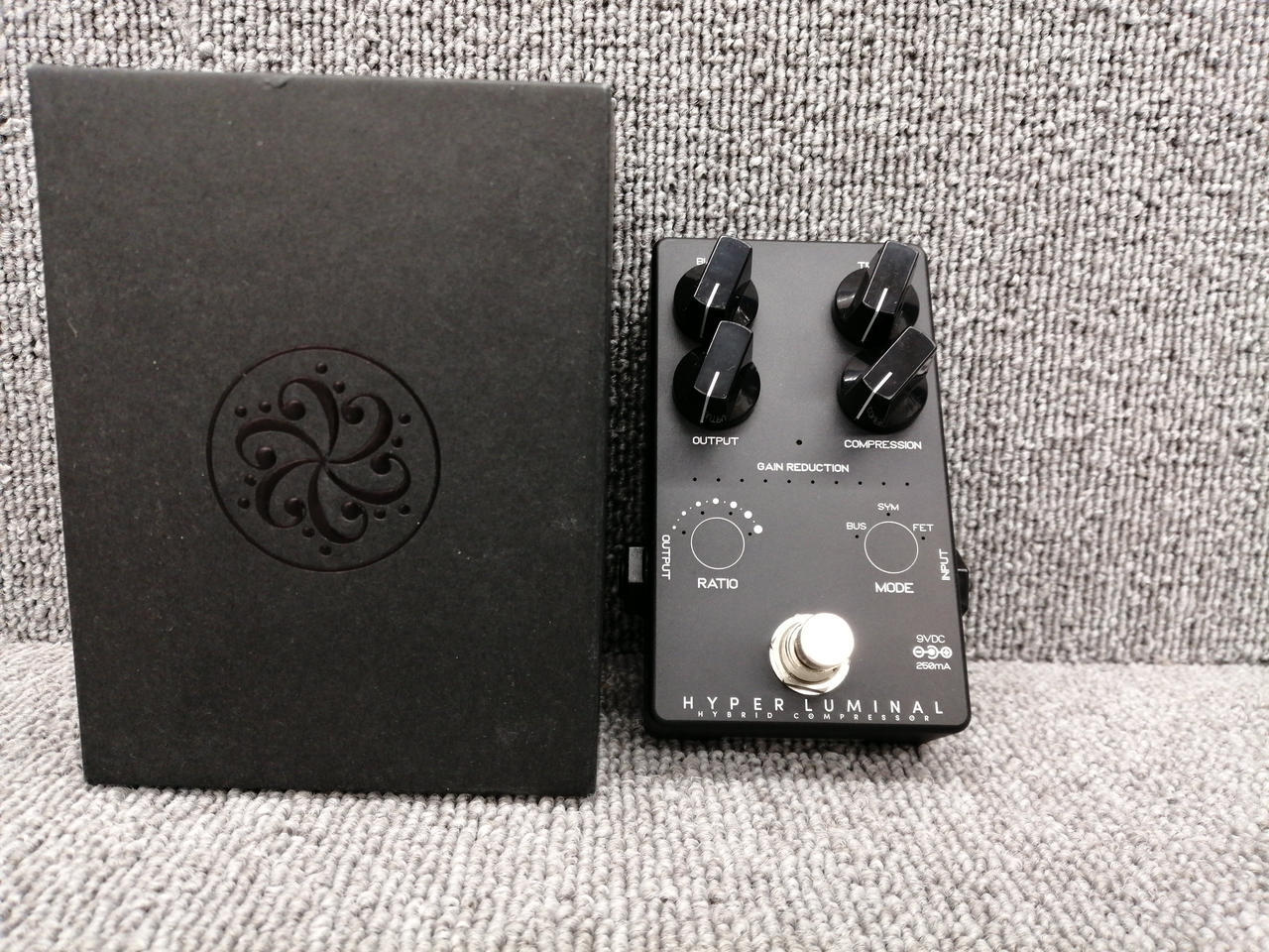 DARKGLASS / HYPER LUMINAL