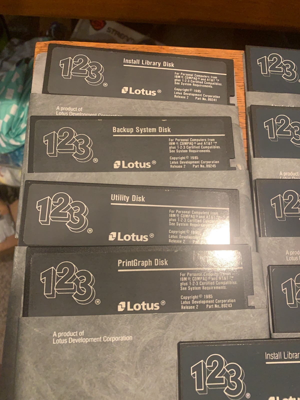 LOTUS 123 1-2-3 Release 2 Software 5.25" Floppy 1985 Computer Program Disks Only