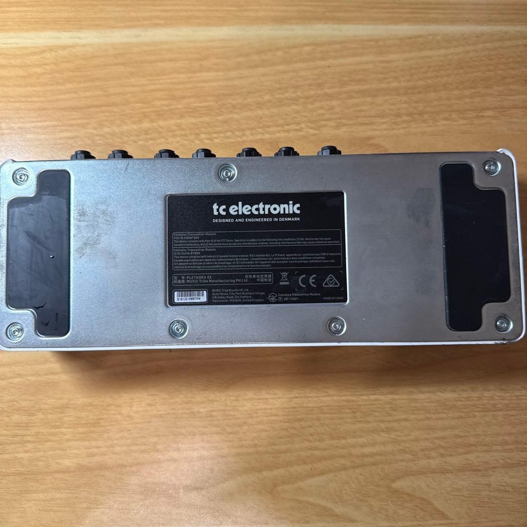 TC Electronic PLETHORA X5 TonePrint Pedal Board