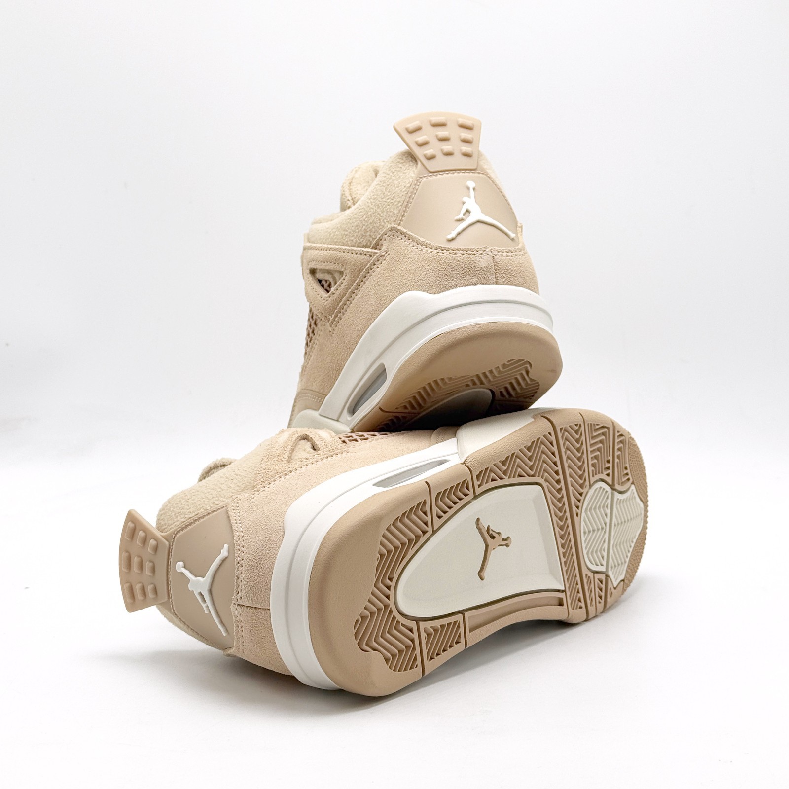 *NEW* WOMEN NIKE AIR JORDAN 4 RETRO HEMP / LIGHT OREWOOD BROWN (HV0823 200) 👍