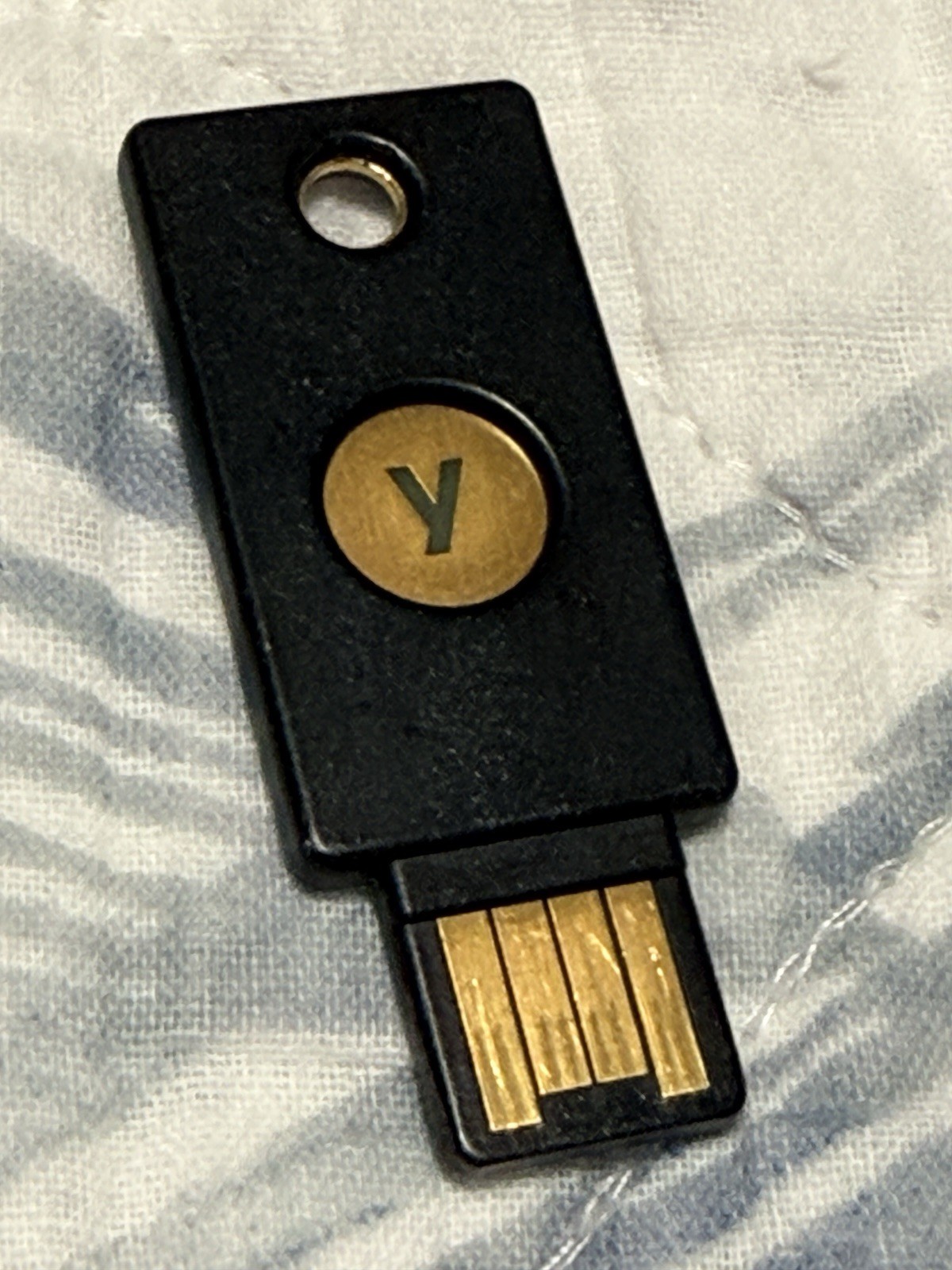 Yubico YubiKey 4 Wired Magazine Edition USB-A Encryption Security Key