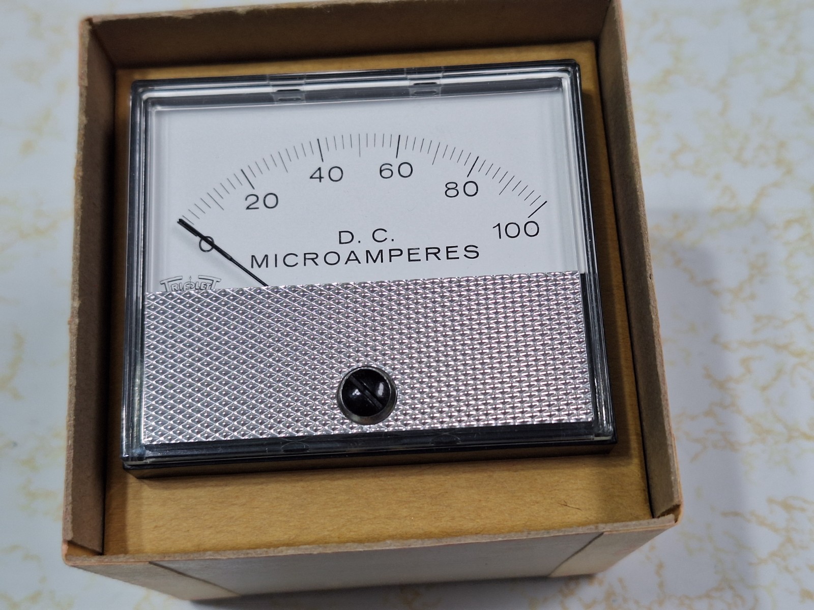 Triplet model 220-G 0-100 microamperes DC Panel Meter New old stock