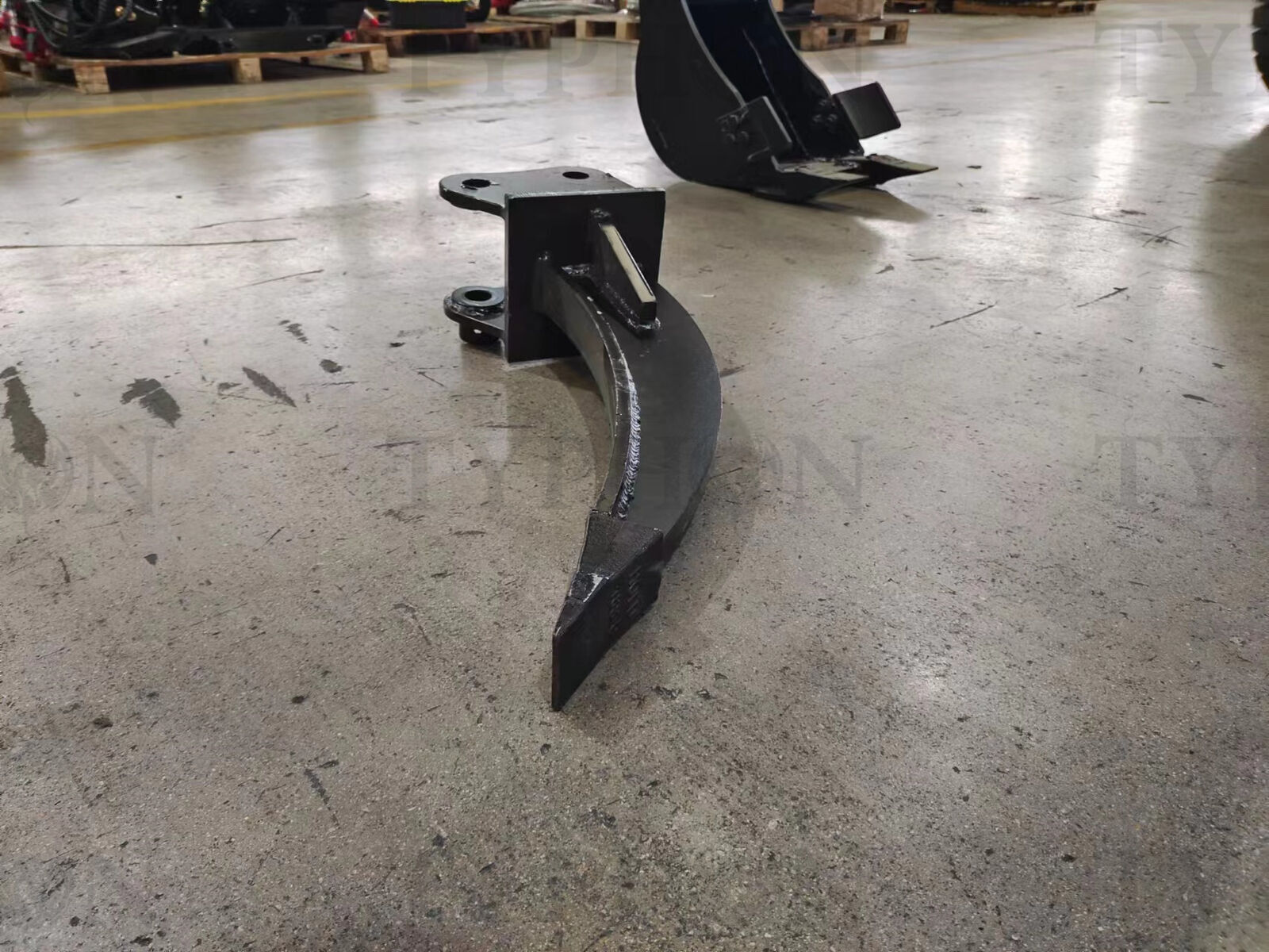 NEW 2.5 Ton Mini Excavator Attachment Ripper Single Shank TYPHON Digger