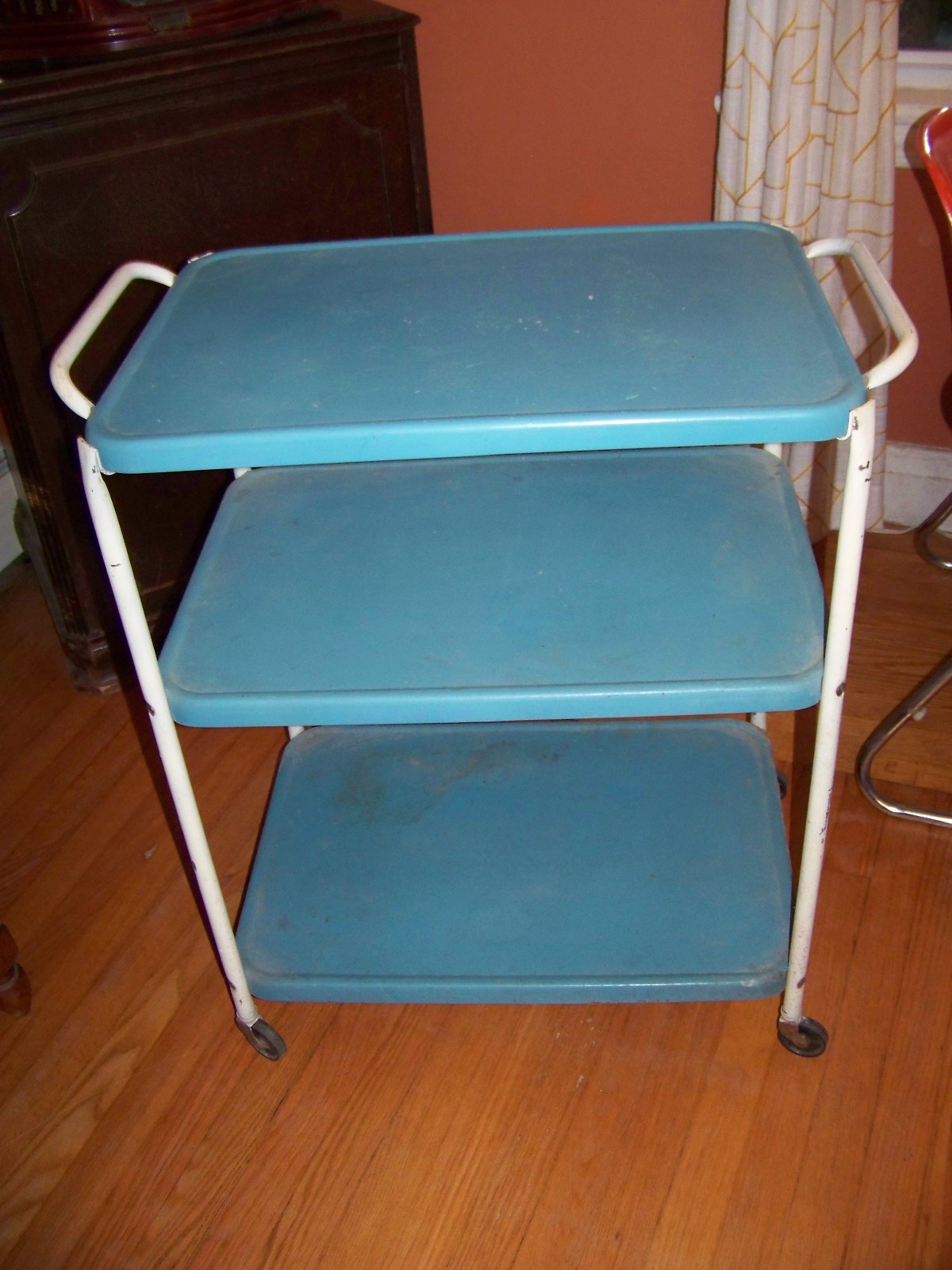 Vinatge 3 Tier Shelf 1950's Metal Serving Cart with Removable top Serving Tray