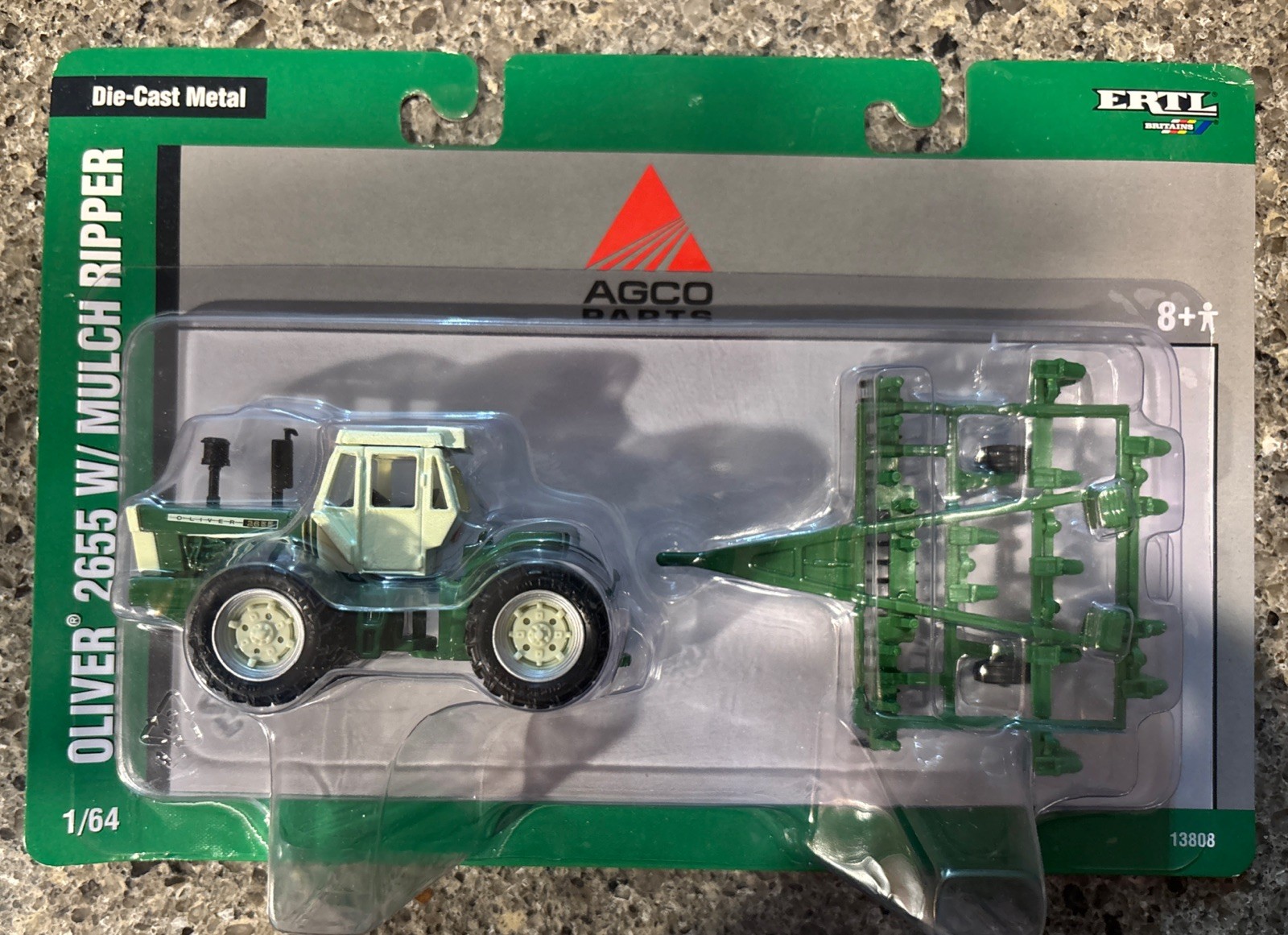 1/64 Oliver 2655 4WD Tractor W/Duals & Mulch Ripper, ERTL Die-Cast NIB
