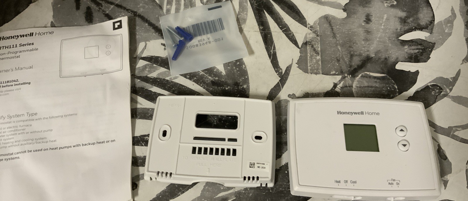 ➿ Honeywell Home RTH111B Horizonal Non-programable Thermostat 👉AS SHOWN👈