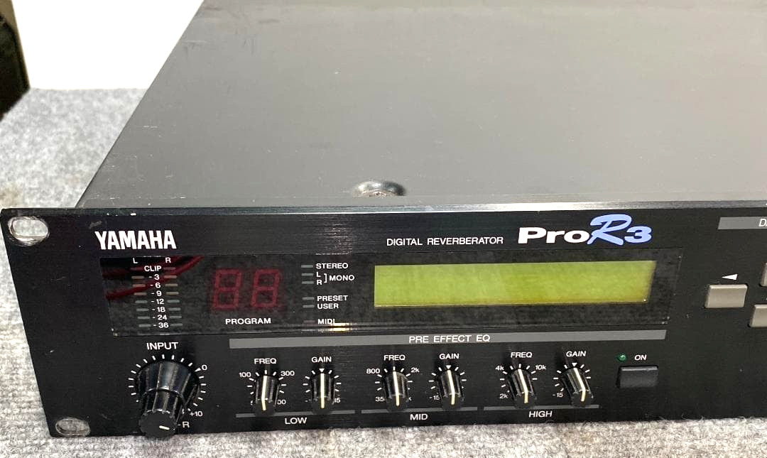 YAMAHA Digital Reverberator Reverb Guitar Effect Rack Unit Pro R3 AC100V