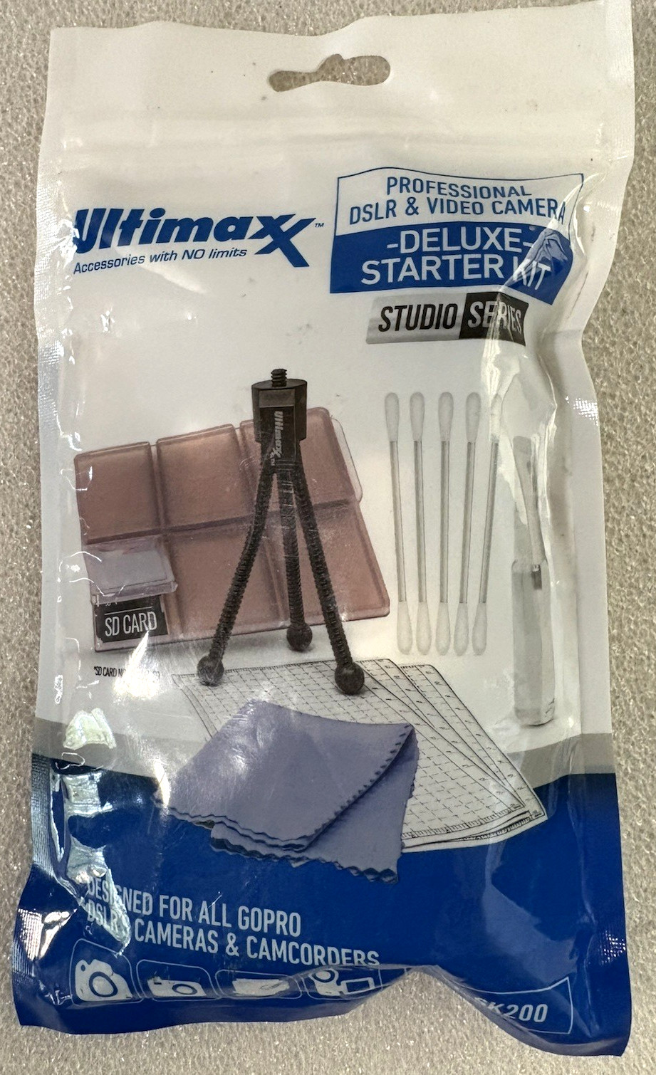 Ultimaxx Deluxe DSLR and Camcorder Starter Kit UM-SK200
