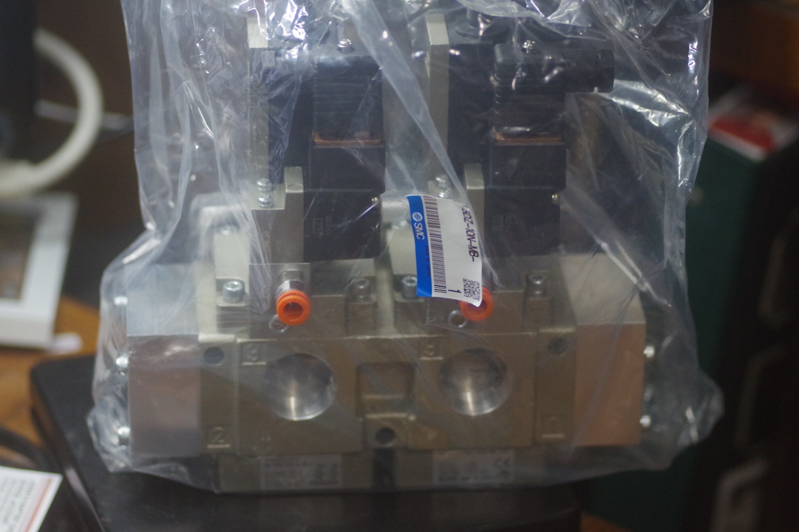 NEW SMC VG342R-5DZ-10N-MB-X87 VG342R5DZ10NMBX87 VALVE, 3 PORT SOLENOID VALVE