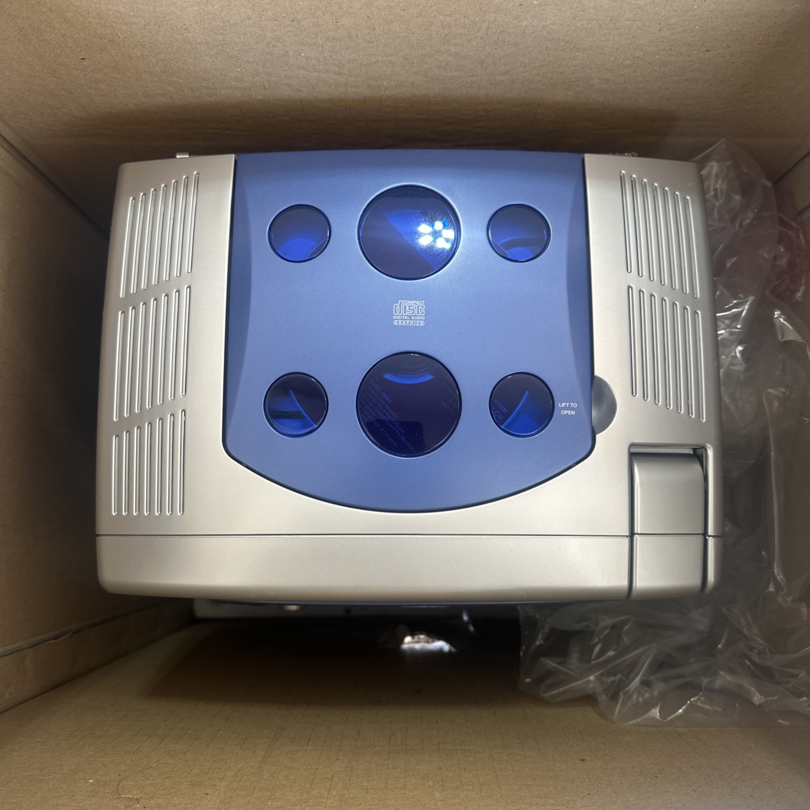 The Singing Machine STVG513 CD Karaoke System CD + Graphics Machine