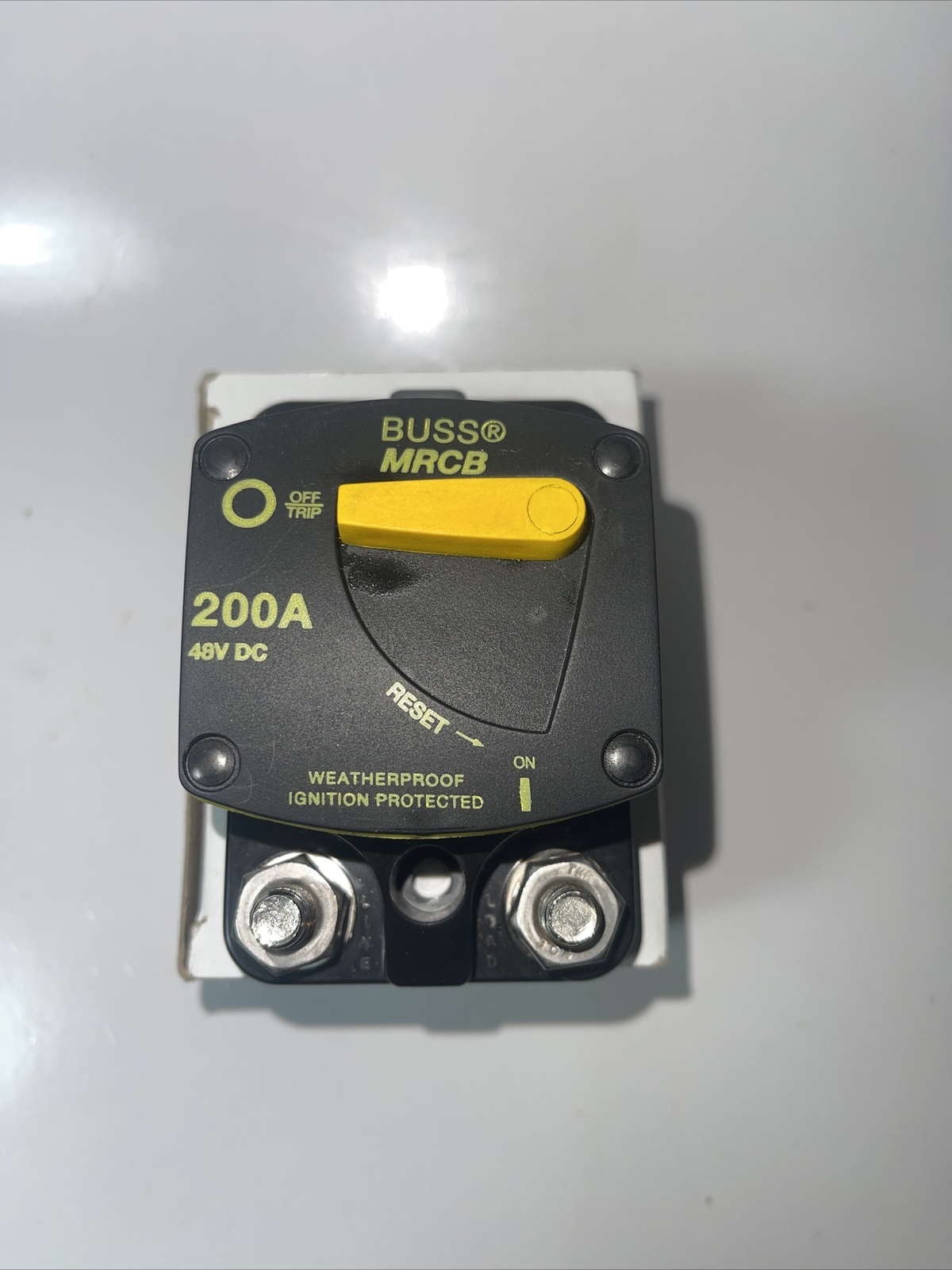 CB187F TYPE III MARINE RATED SURFACE MNT / 782-1658