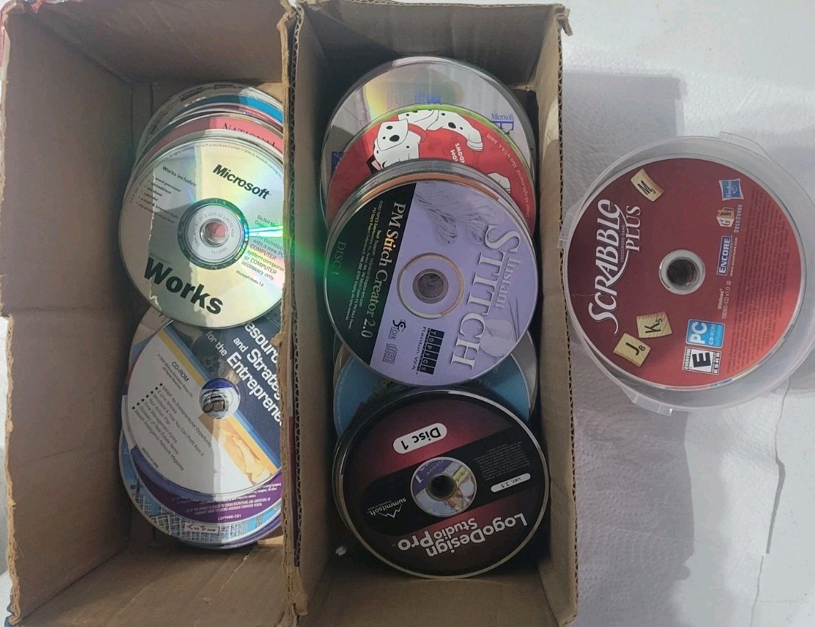 200 - Loose Assorted PC CD Rom Lot - Various Games Learning, & Software Win/Mac