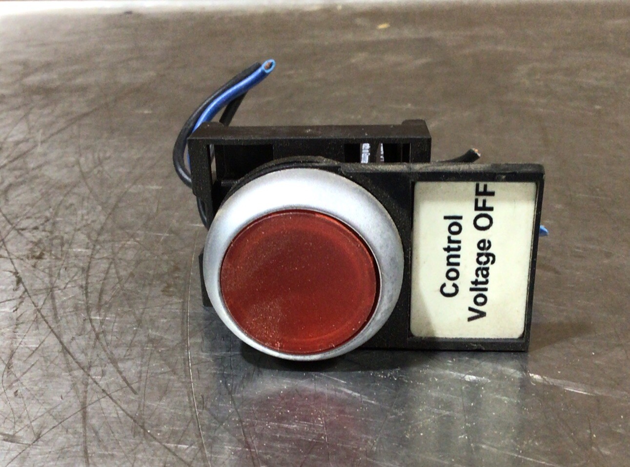 Eaton Red Control Voltage OFF Pushbutton 60947