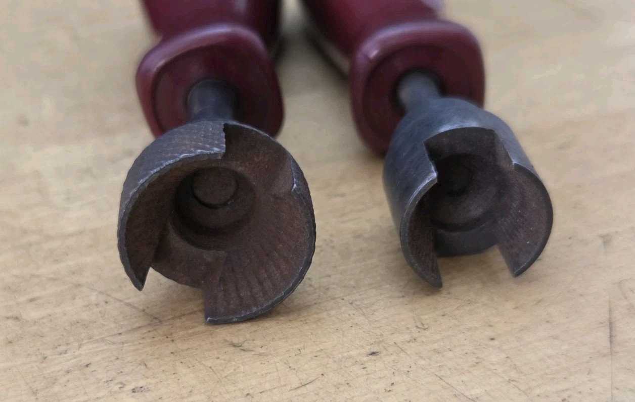 Matco Tools - 2 Maroon Hard Handle Brake Spring Removal/Installer Tools