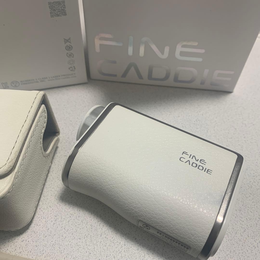 FINE CADDI Golf Range Finder White with Case & Charger Used