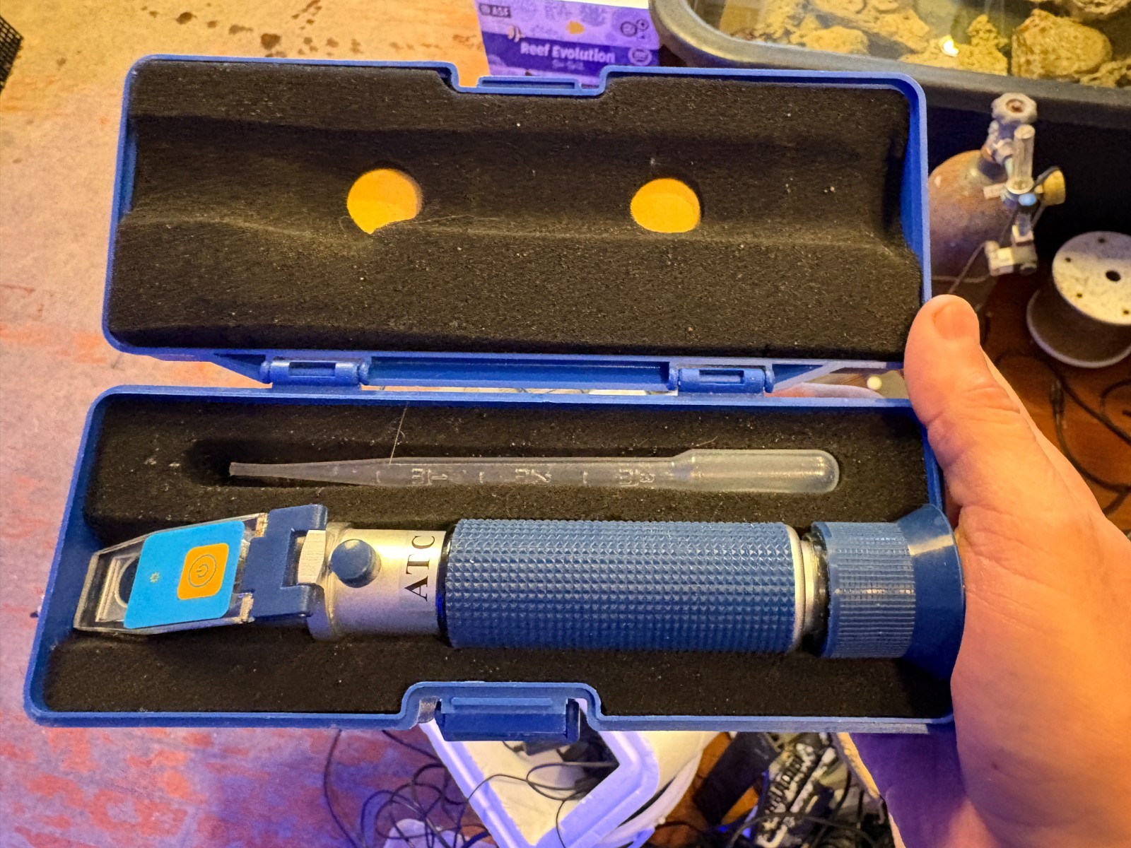 Portable Refractometer with ATC, Accurate Dual Scale Meter