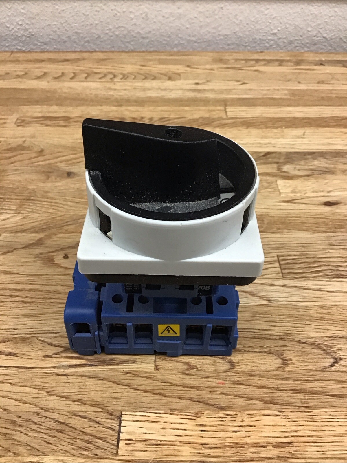 Kraus & Naimer KH20B Rotary Selector Switch 20A 600V Used Working D-5