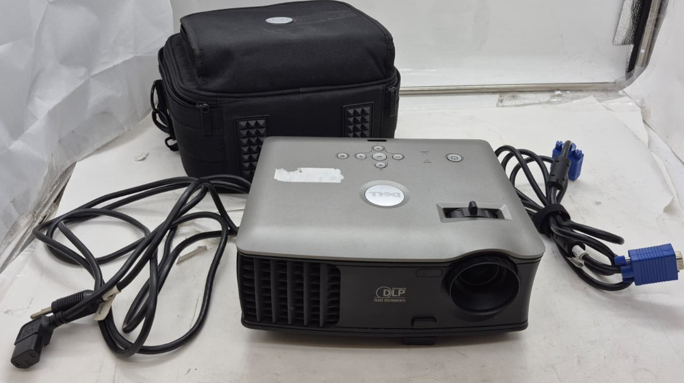 Dell 1800MP Portable DLP Projector w/ Bag + Cables - 737 Lamp Hours