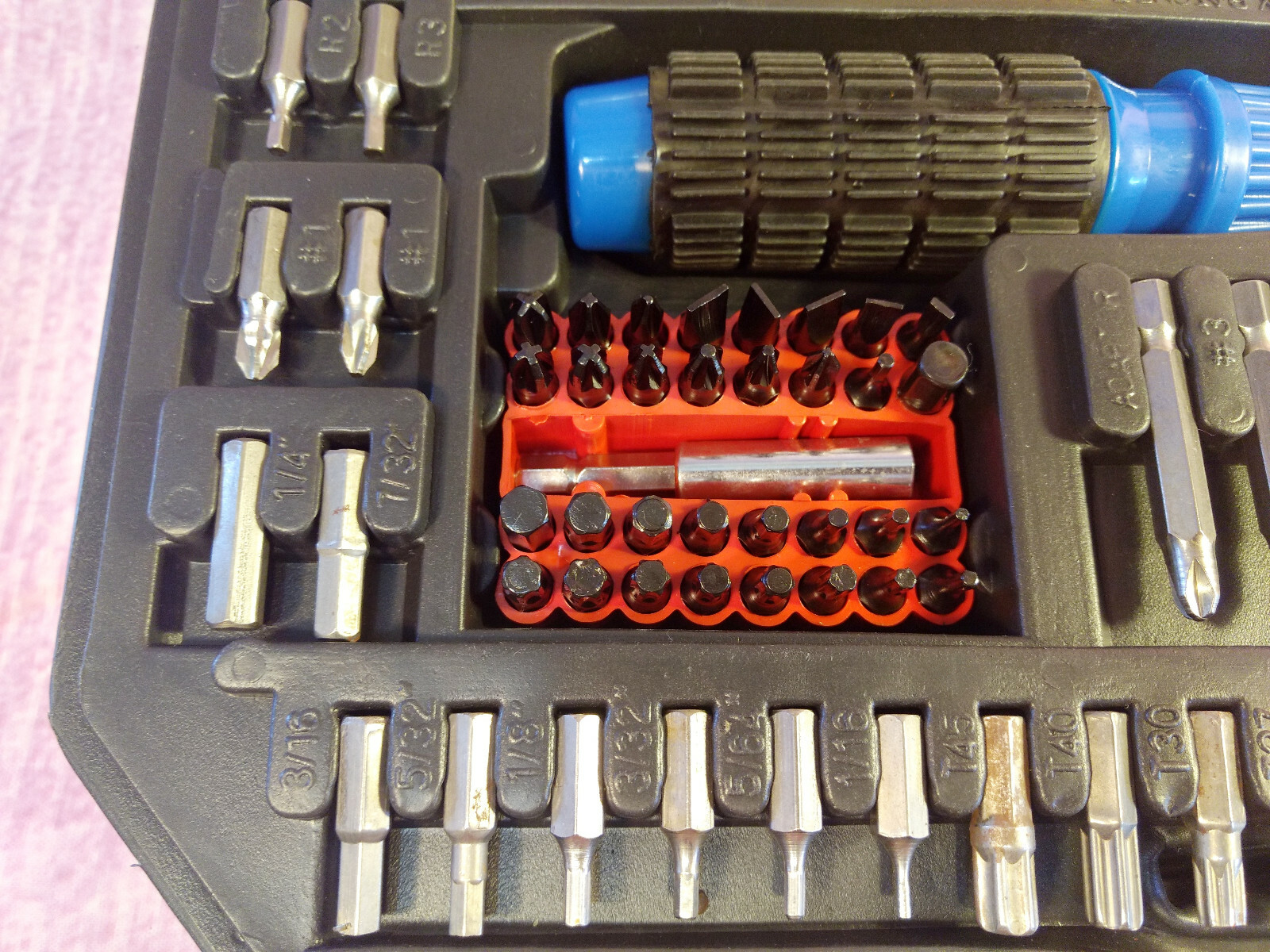 Bitset Socket Set Portable 83 Pieces Ratchet Screwdriver Bits Carrying Case IWAY