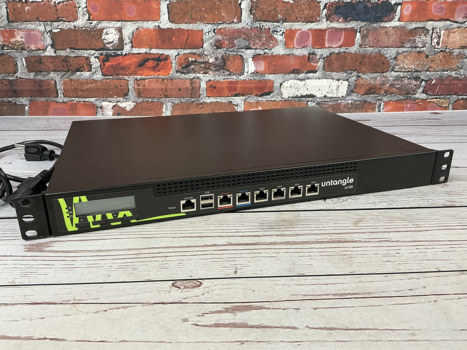 Untangle u150 NG Firewall Appliance Rackmount Gateway VPN UTM FW-7584a-LE1