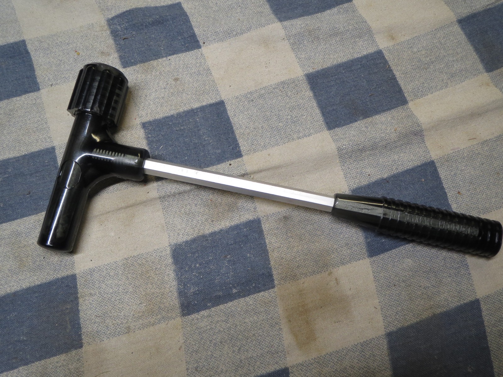 Quinetics corp (Lyman Products) Kinetic Bullet Puller USED