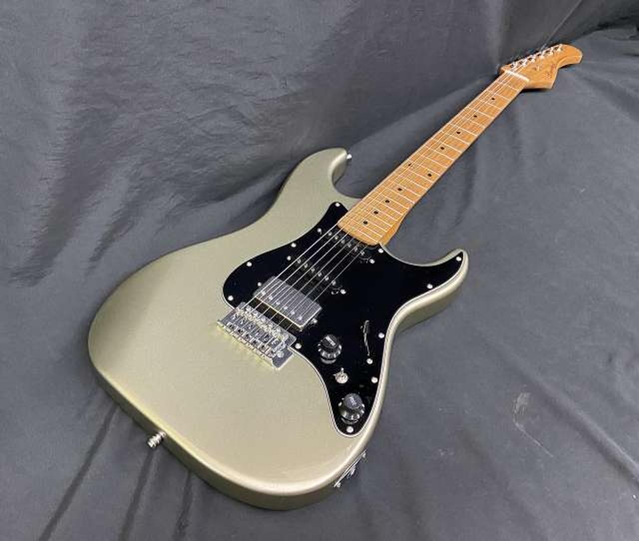 BACCHUS GS-2DX RSM MSlightly slim body shape that is easy to holdElectric