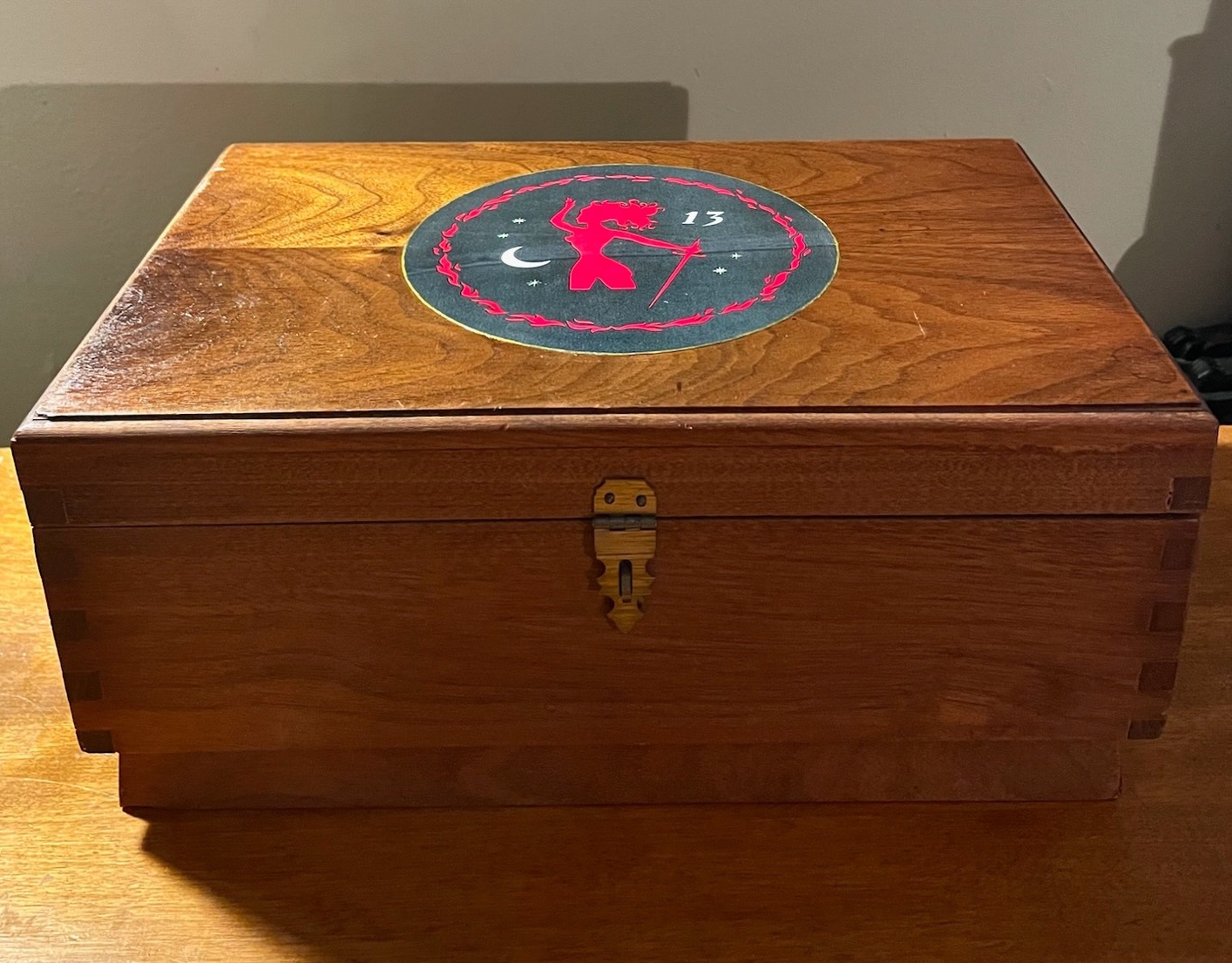 ANTIQUE WITCH BOX FOR HERBS OR ALTAR TOOLS * OCCULT WICCAN WICCA MAGICK SABBATS