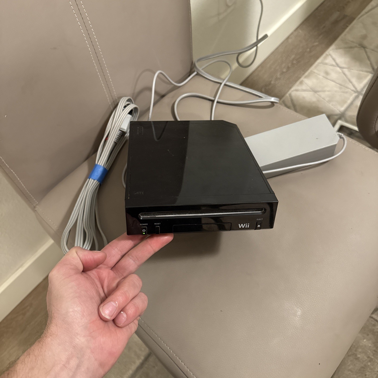 Nintendo Wii RVL-101 Console Black Tested Working Some Cords Included