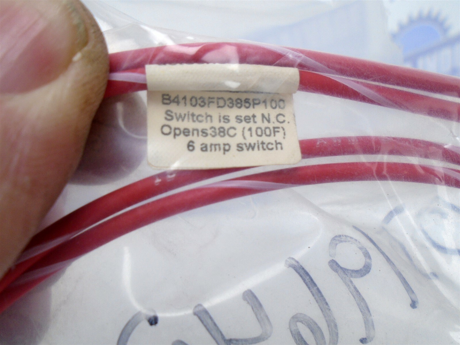 ADVANCED CONTROL - B4103FD385P100 -TEMPERATURE SWITCH set NC OPENS @ 38C / 100F°