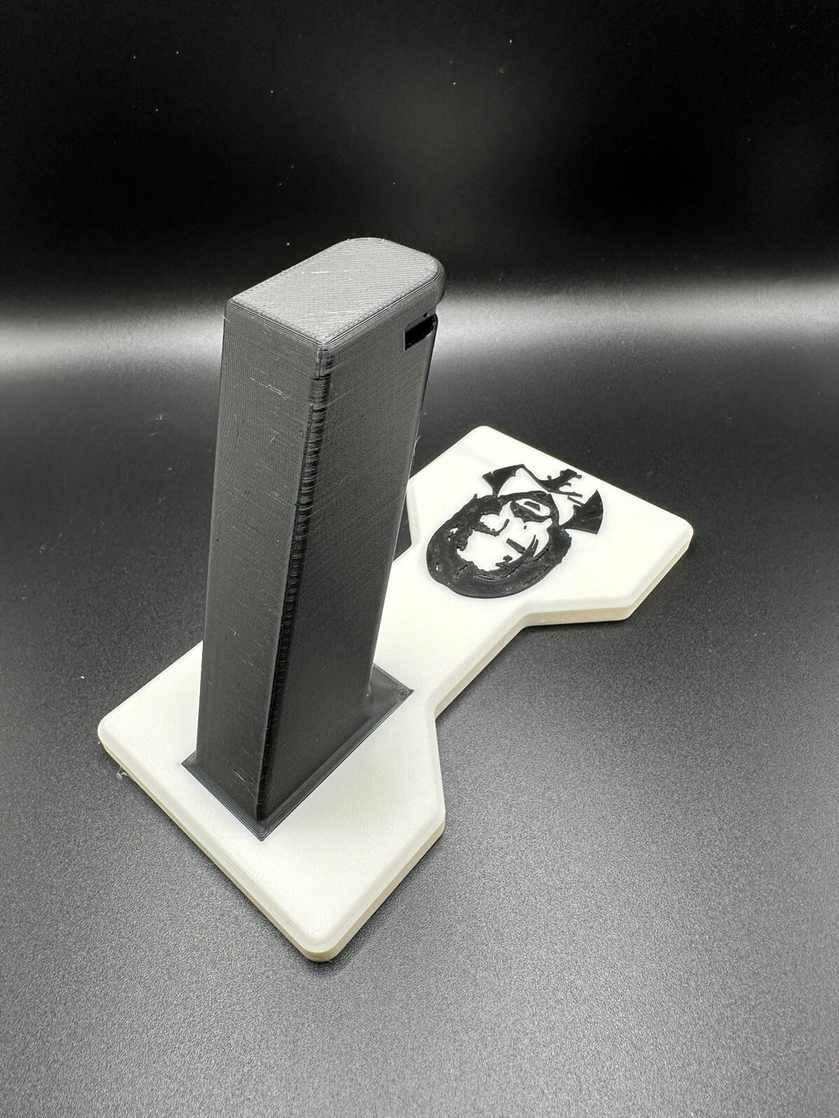 John Wick Double Stack 1911/2011 Pistol Display Stand