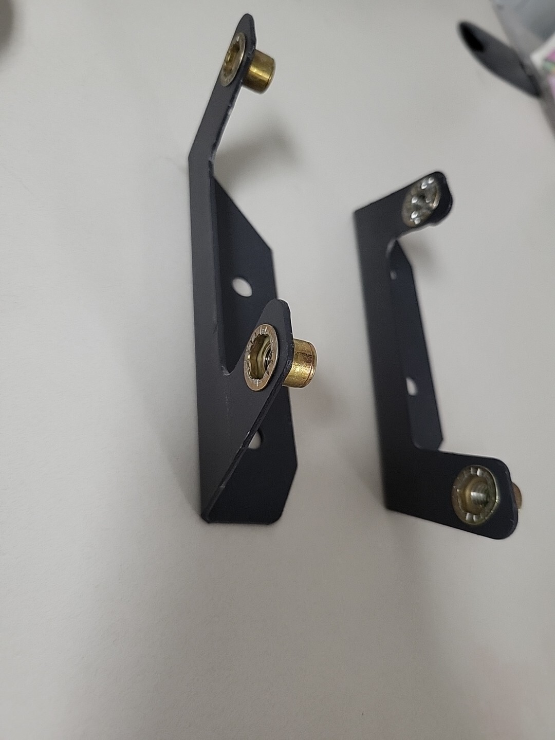 Precor M9.33 Treadmill Left & Right Mounting Brackets (20A)