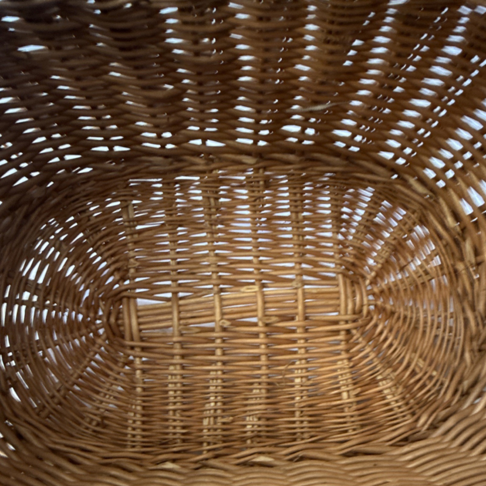 Vintage Country Style Wicker Oval Basket with Handle
