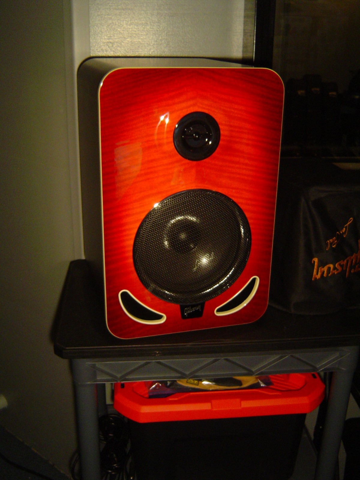 Gibson Les Paul LP8 Powered Studio Monitors BEAUTIFUL PAIR w/ original boxes