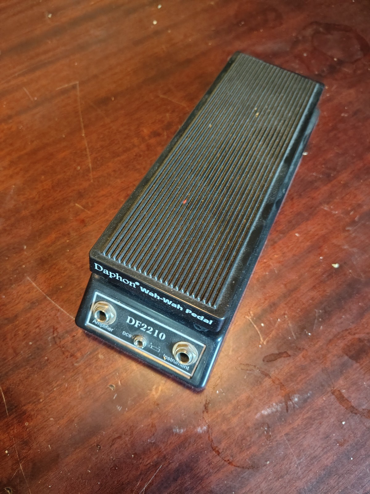 Daphon DF2210 Wah-wah Guitar Effects Pedal (CP1015302)