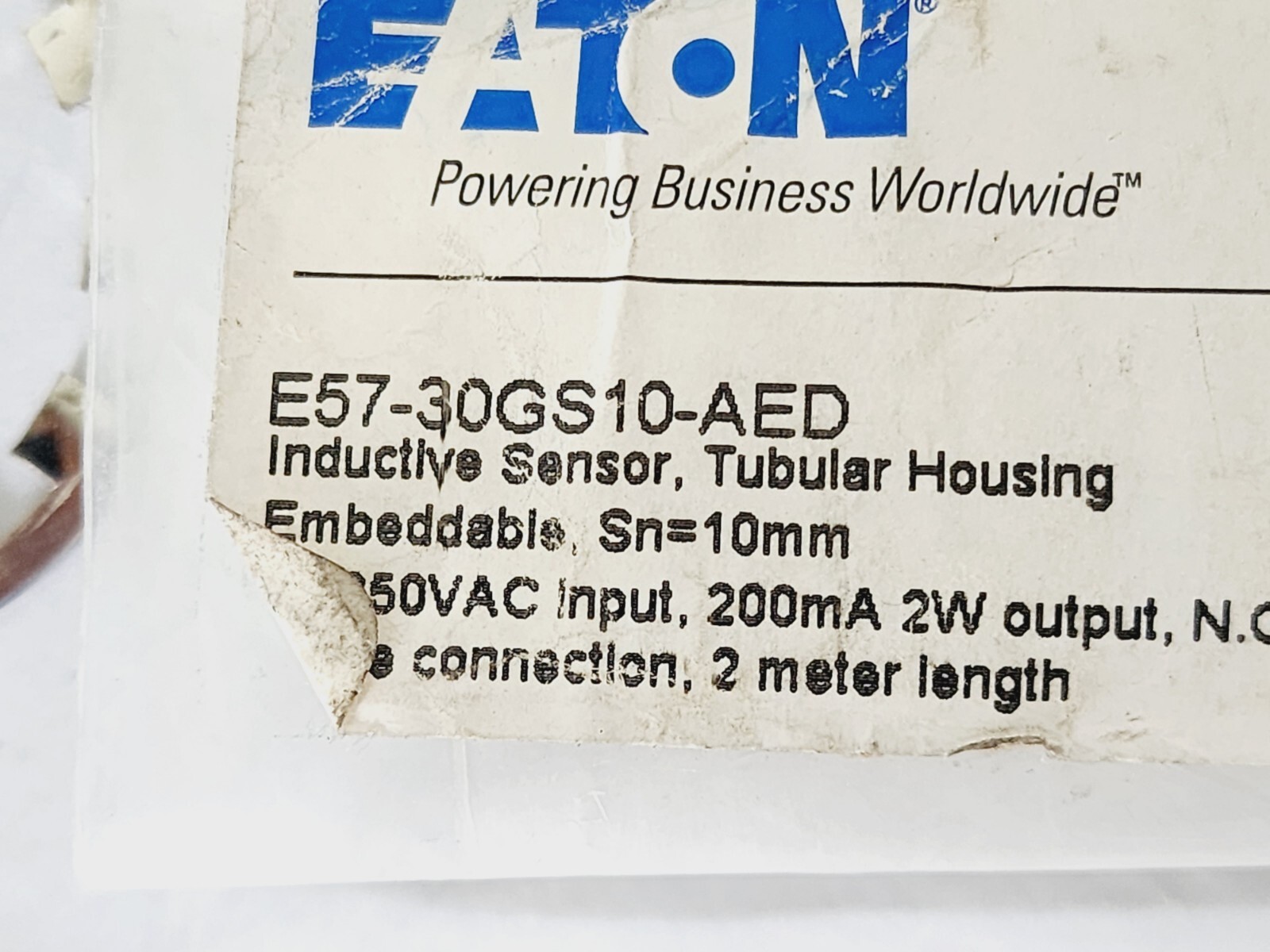 Cutler Hammer E57-30GS10-AED Proximity Sensor