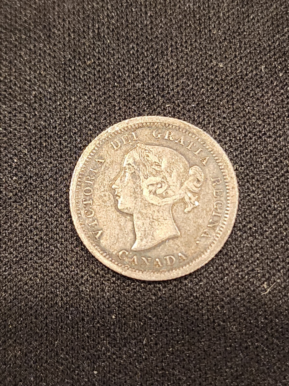 1870 Canadian 5 Cents Raised Edge Silver Coin