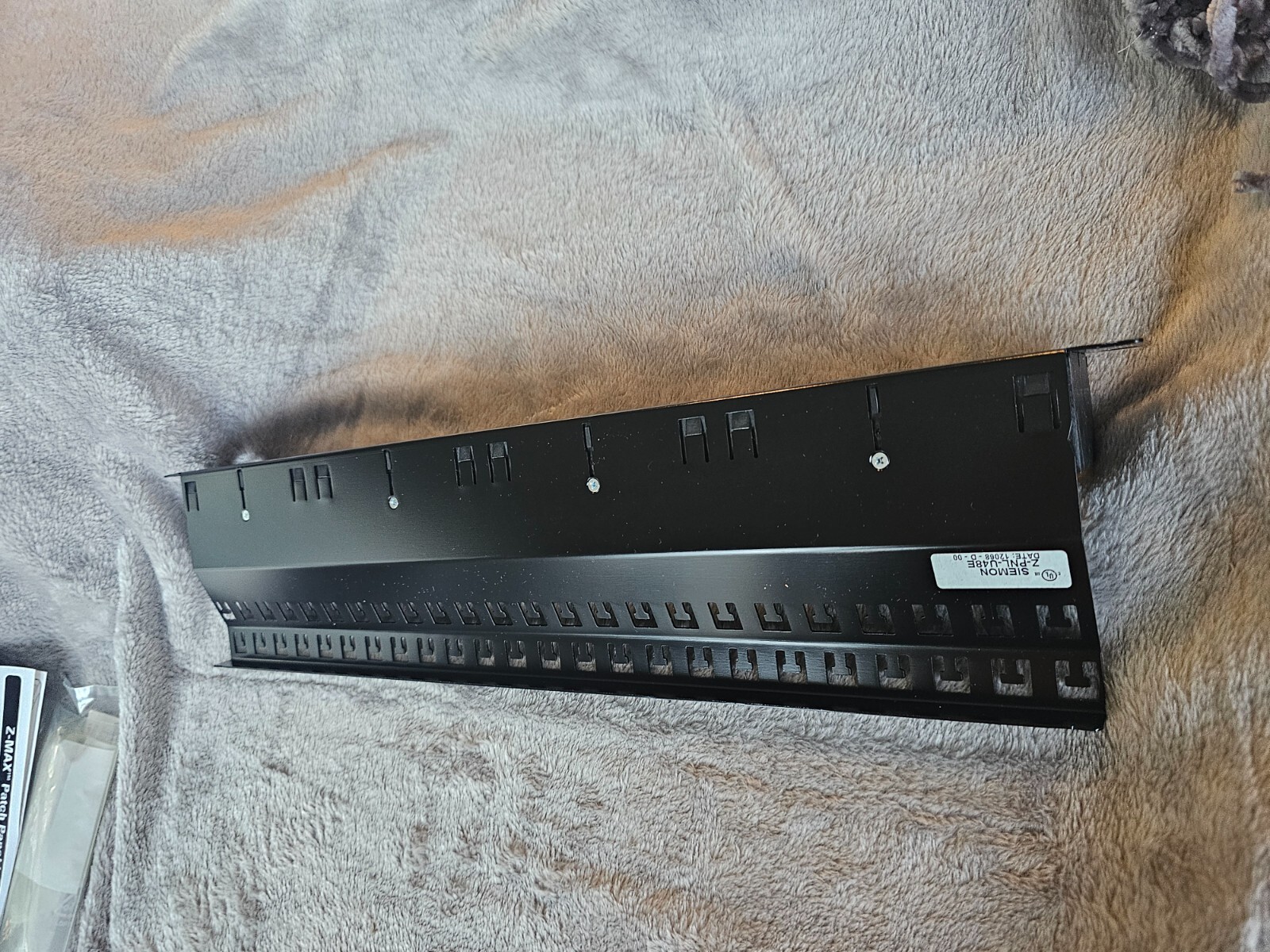 SIEMON Z PNL U48E Z MAX SHIELDED EMPTY PATCH PANEL 48 PORT