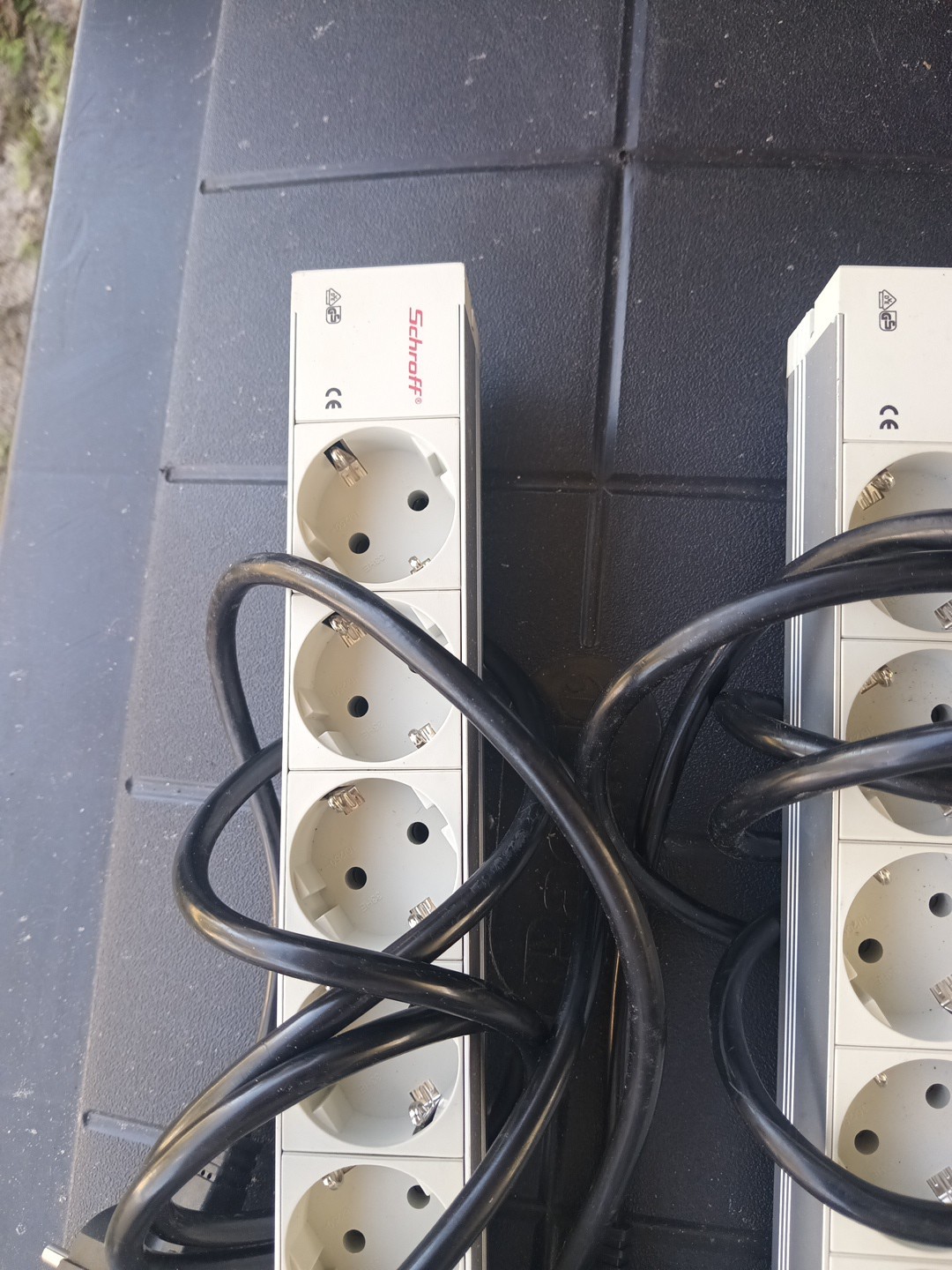 QTY 2 SCHROFF 8 SOCKET POWER STRIP 60110-202