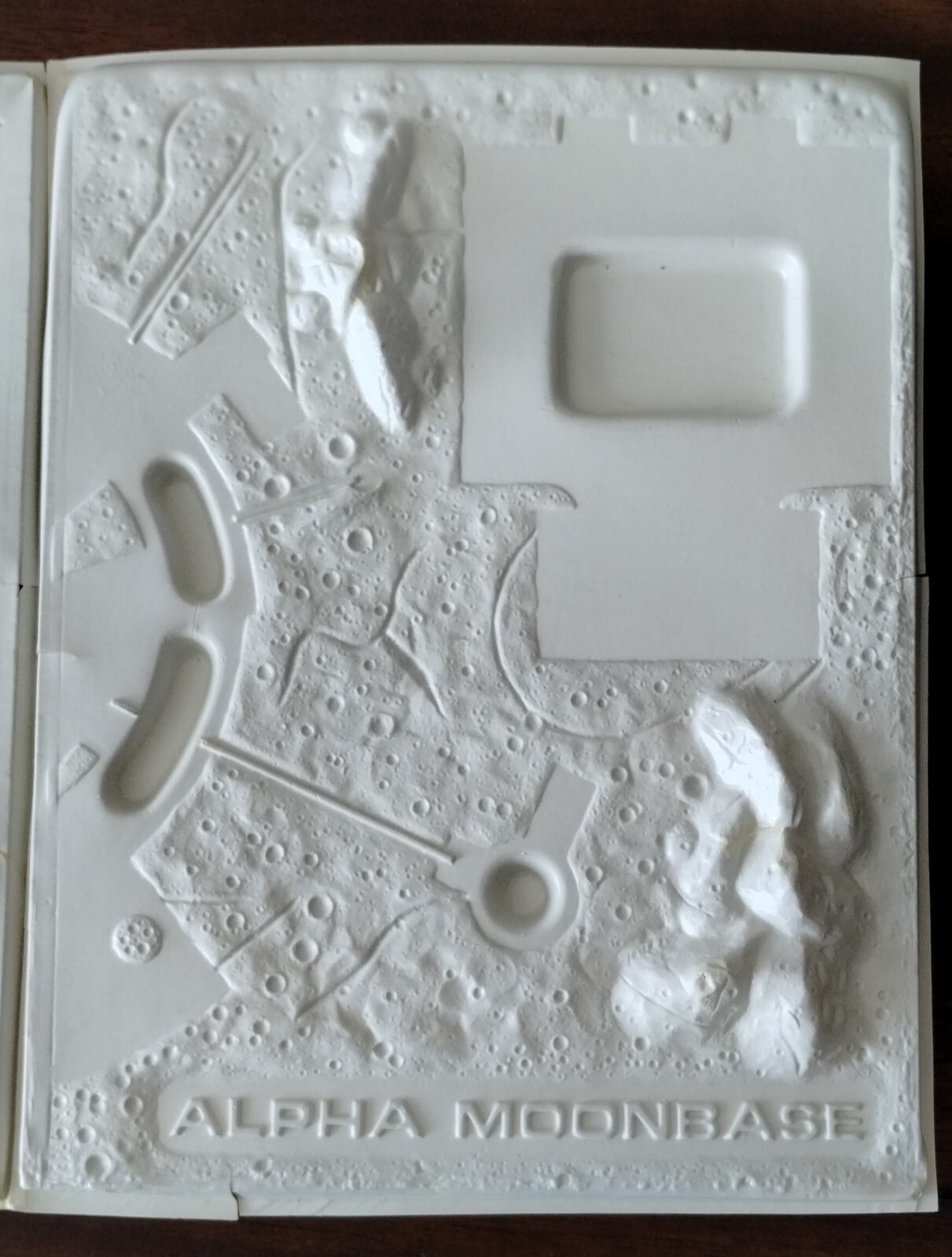 Lunar Models Jupiter II 8" Diameter W/Alpha Moonbase. Read Description