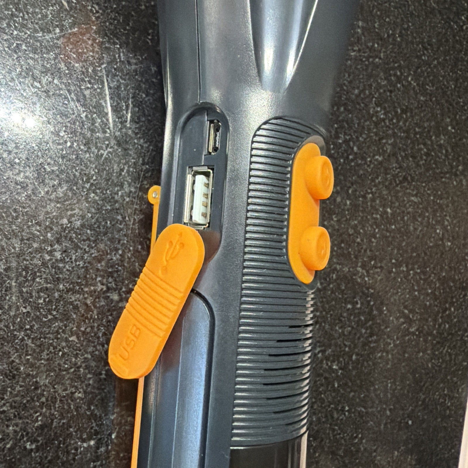 Cynergy Emergency Escape Tool Window Breaker Flashlight Rescue Tool